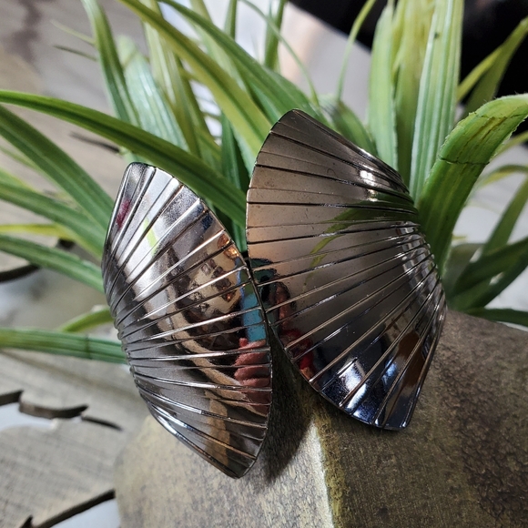 Shiny Cuff Bracelet 💥3 for $24💥 - Picture 3 of 16